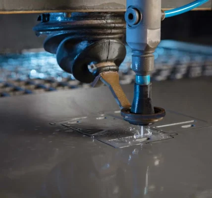 Wasserstrahlschneiden